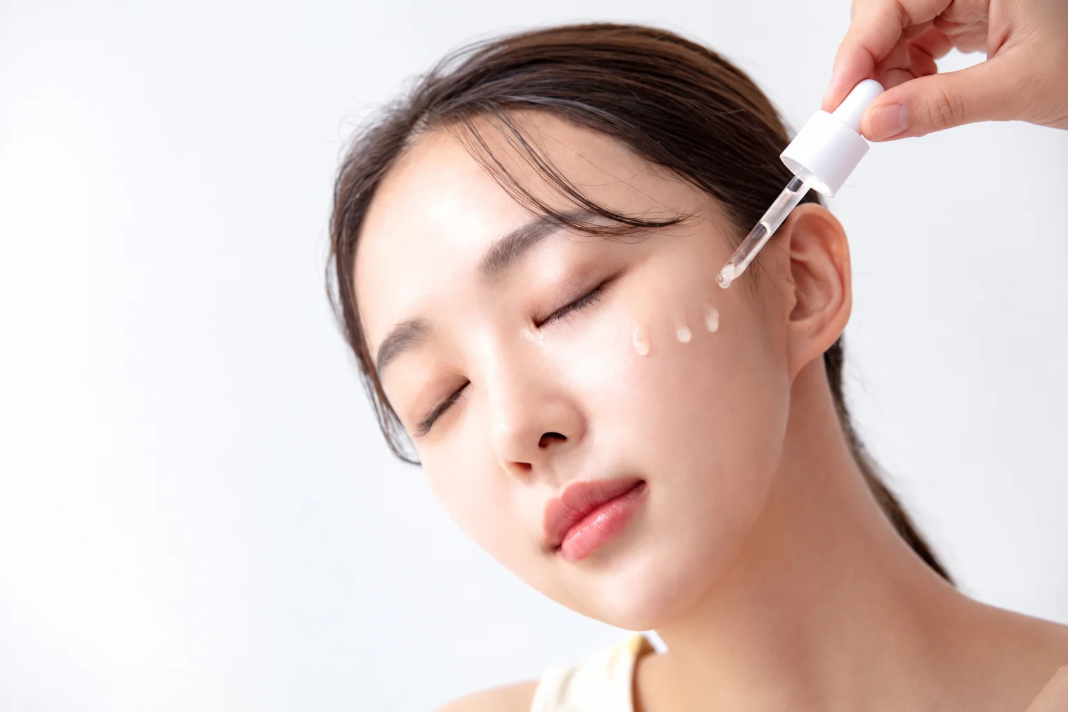 Skincare serum application
